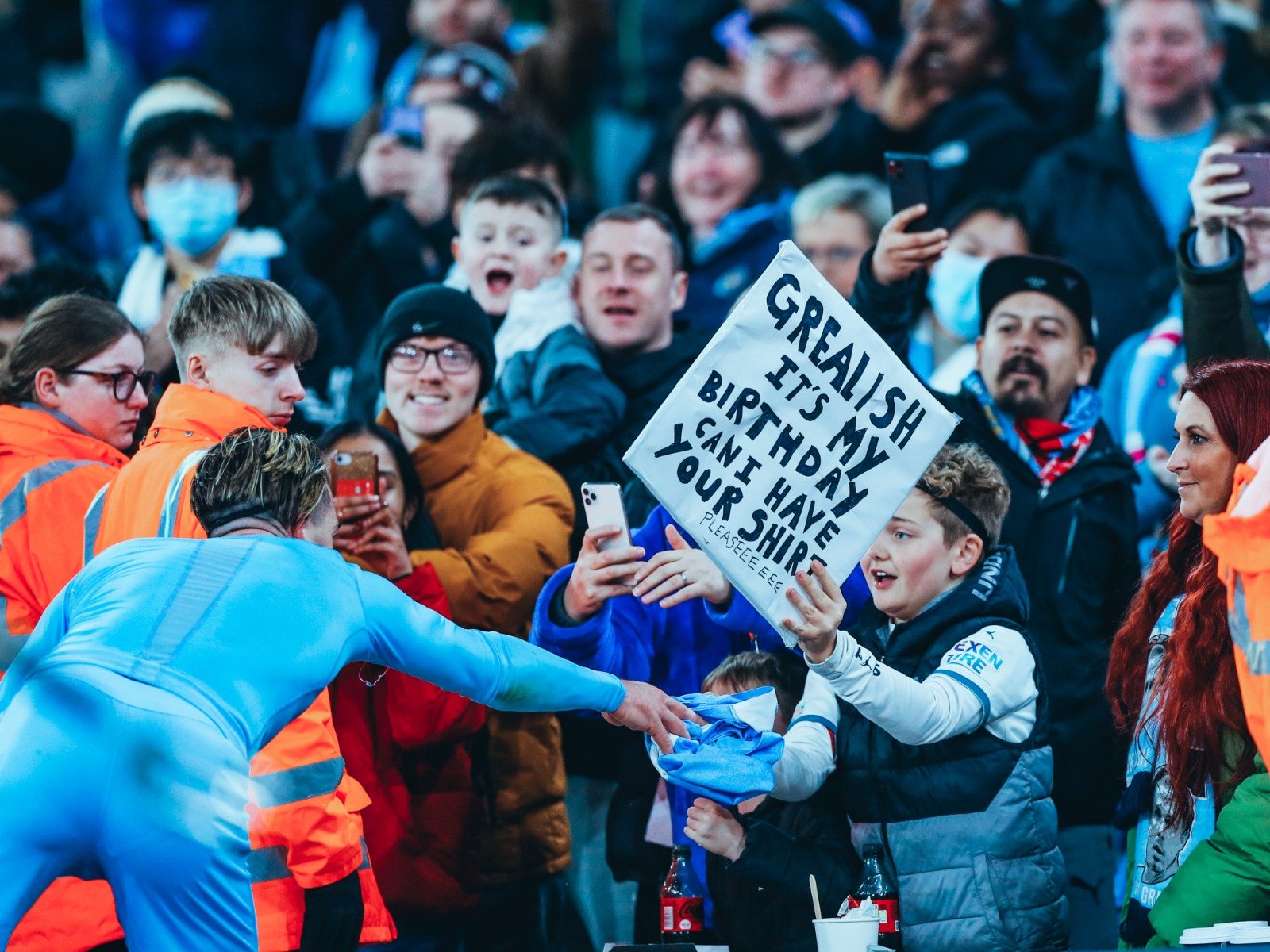 通过5G网 通过5G网